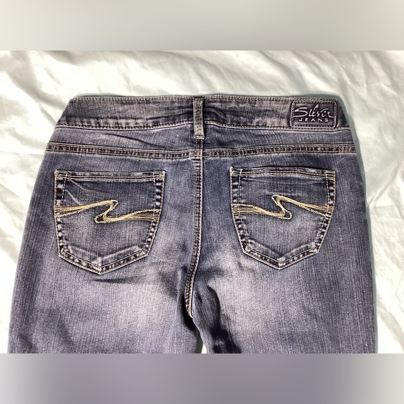 Silver Jeans Aiko Bootcut Medium Wash Size 27X31 (US 4) - Picture 5 of 15